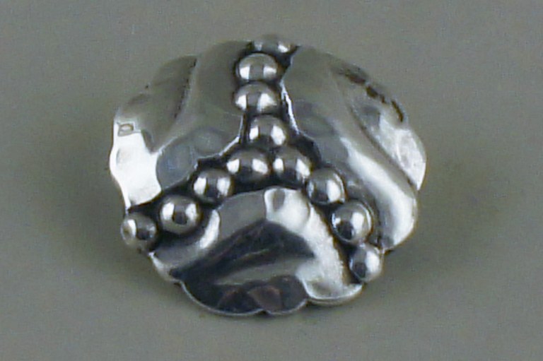 Georg Jensen Art Nouveau brooch in silver. Early stamps.