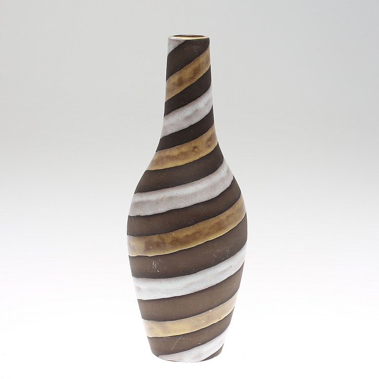 Ingrid Atterberg,  art pottery vase. Upsala Ekeby.