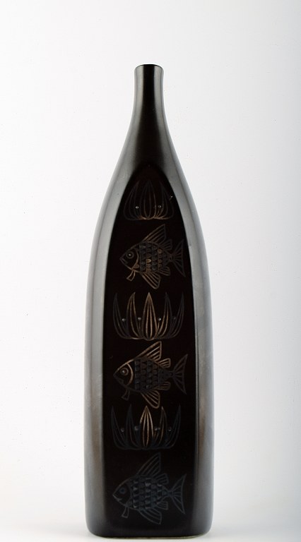 Sven Jonson for Gustavsberg, "Facett" keramik vase.