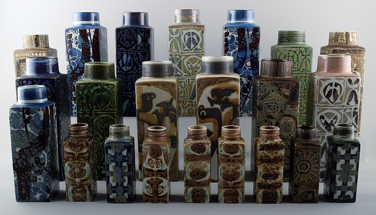 Nils Thorsson and Johanne Gerber.
Large collection of 21 Aluminia, Royal Copenhagen"Baca" vases.