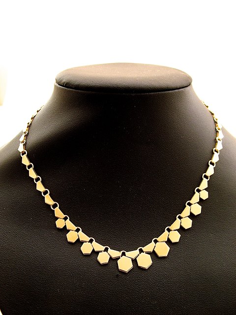 14 carat gold necklace sold