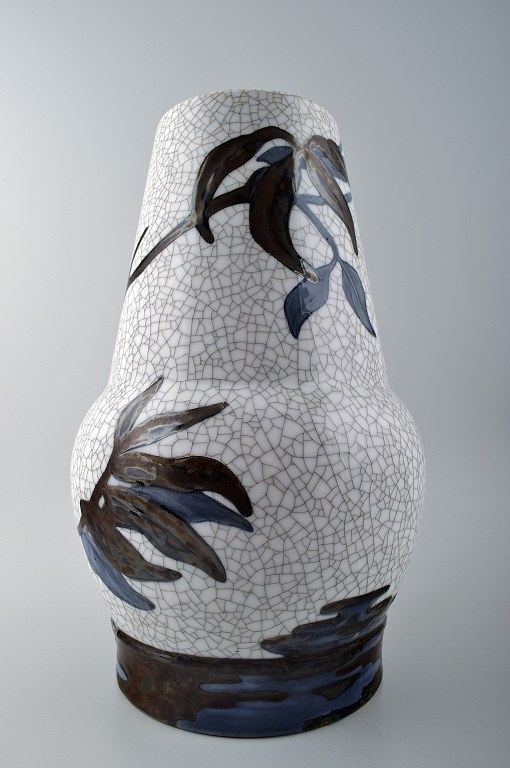 Unika Effie Hegermann-Lindencrone: Vase af porcelæn, B&G, Bing & Grøndahl. 1928