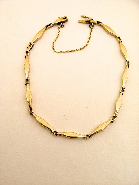 14 karat gold bracelet