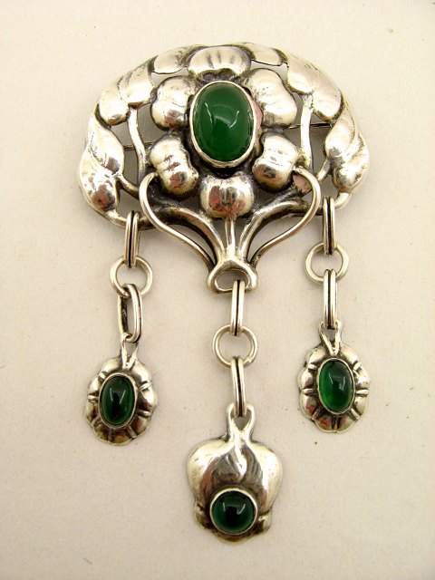 B. Hertz Art Nouveau brooch sold