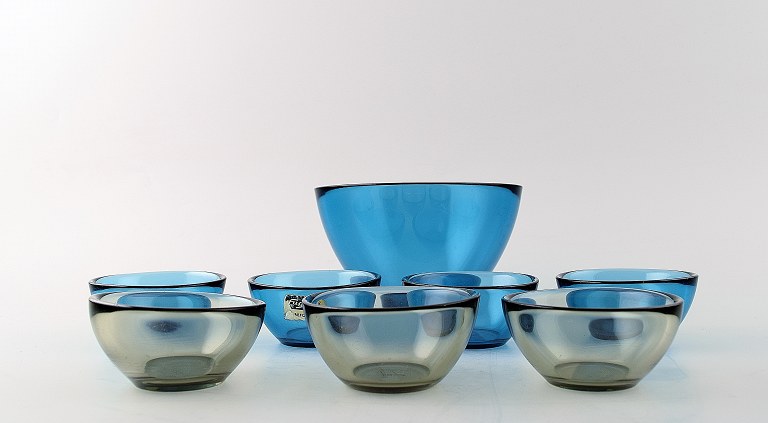 Sven Palmqvist (1906-1984) art glass bowls, 7 pcs., "Fuga"
