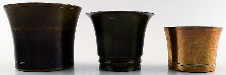 2 Just Andersen and a Helvi bronze vases / goblets.

