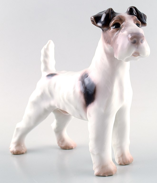 Bing & Grondahl dog, B&G, no. 1998, Fox Terrier.
Design Dahl Jensen.