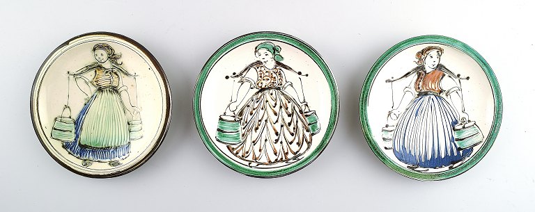 Kähler, Denmark, 3 rare glazed stoneware dishes.

