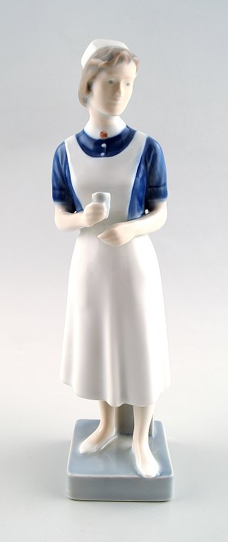 Figure No. 4507 nurse from Royal Copenhagen.
