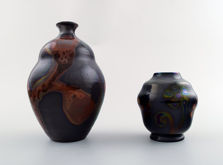 Åke Holm (1900-1980) for Höganäs, two vases. Luster glaze. Decorated with 
flowers.