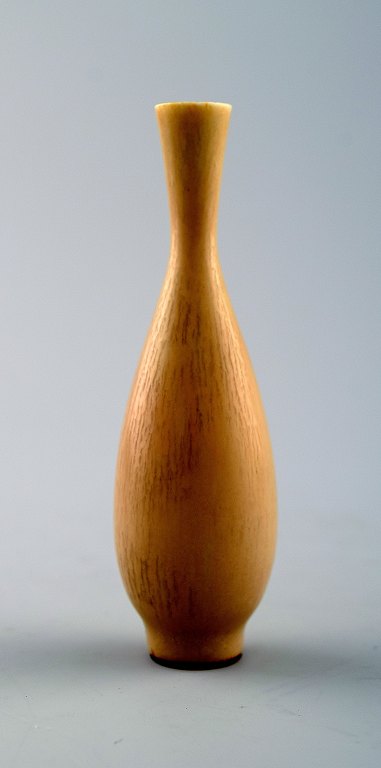 Berndt Friberg Studiohand art pottery vase, narrow neck.
