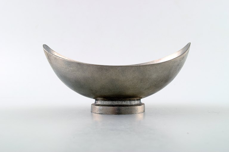 Pewter Bowl, Edvin Ollers, stamped "Gjutet tenn, Ollers"
