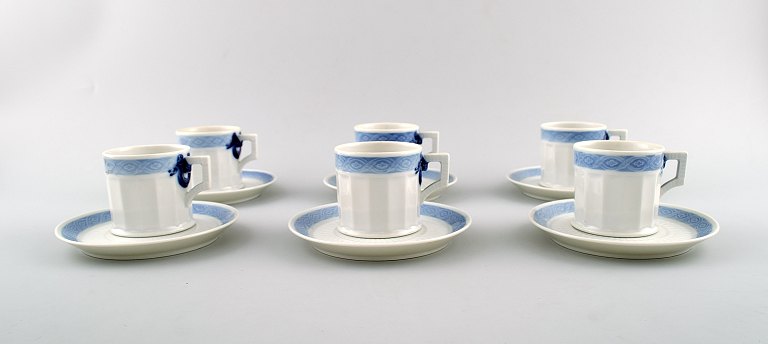6 sæt Royal Copenhagen Kongelig Blå Vifte stel 
Kaffekop med underkop nr. 11548.