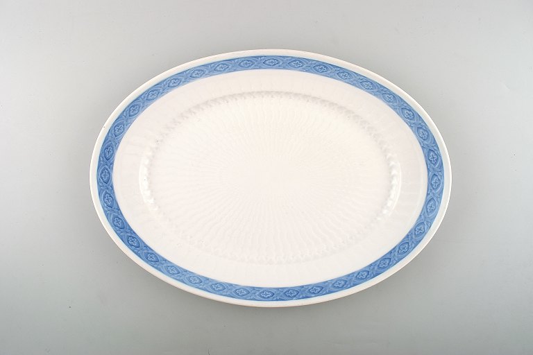Blå Vifte Royal Copenhagen porcelæn spisestel. Kongelig porcelæn.
Serveringsfad nr. 11508.