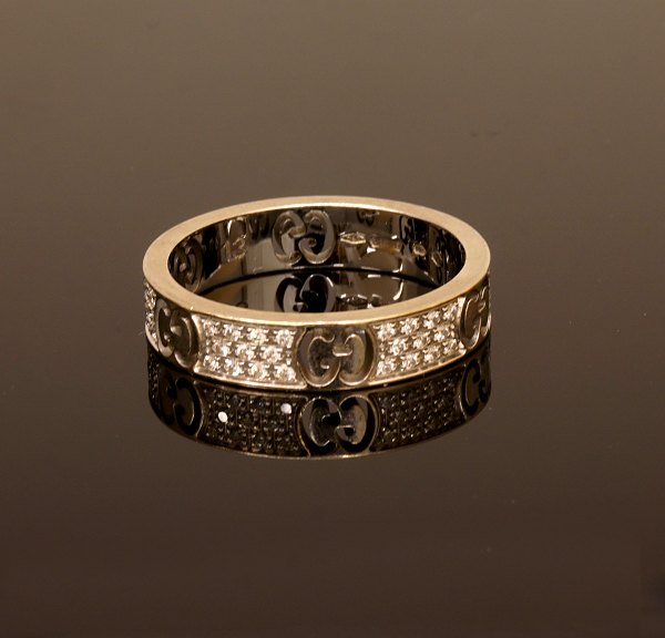 Gucci, Icon Stardust Ring, 18kt Wiessgold mit Diamanten
