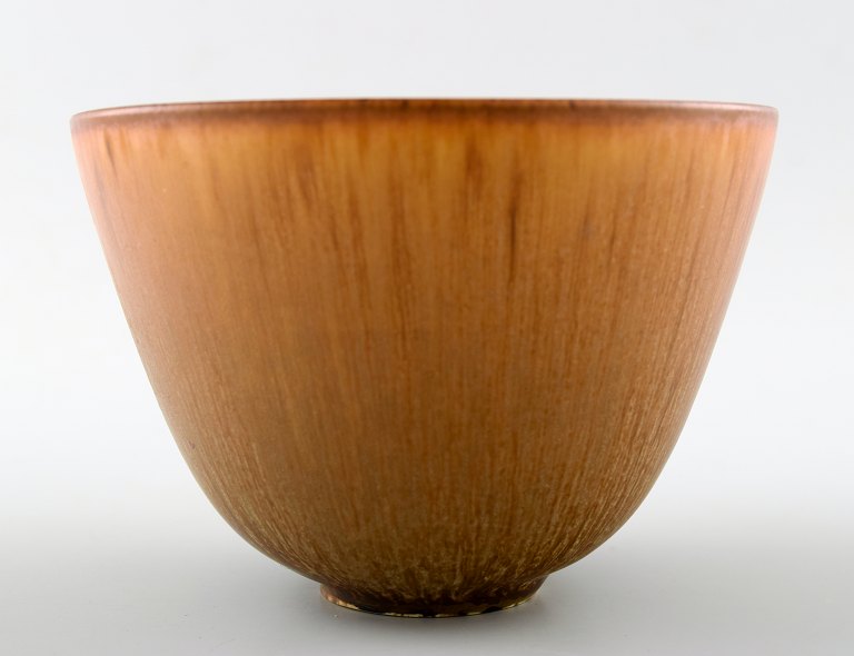 Rörstrand/Rorstrand, Gunnar Nylund ceramic bowl.
