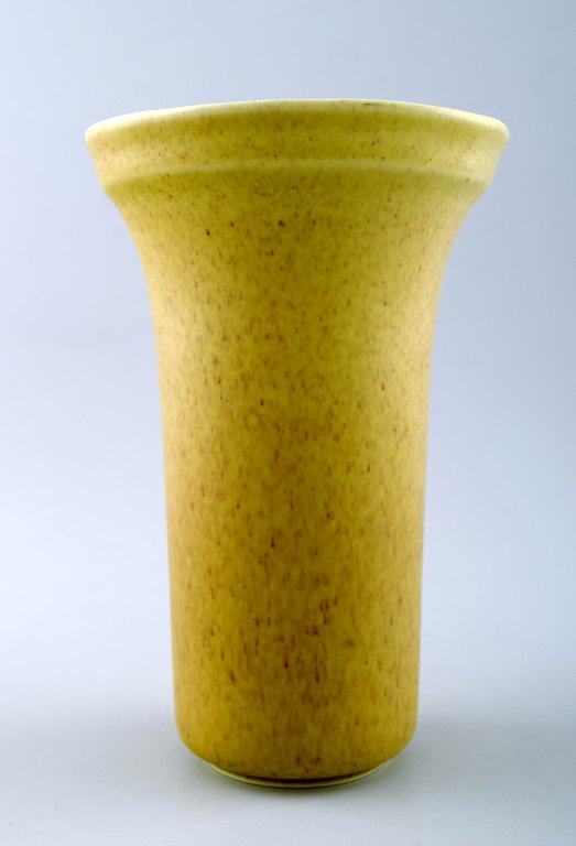 Rörstrand, Gunnar Nylund "Granola" pottery vase.
