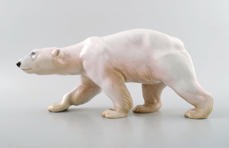 Bing & Grondahl / B & G porcelain figurine of polar bear number 1785.
