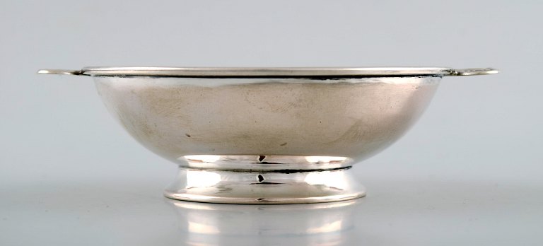 W. A. Bolin, Stockholm master court jeweler, Art Deco bowl in silver.

