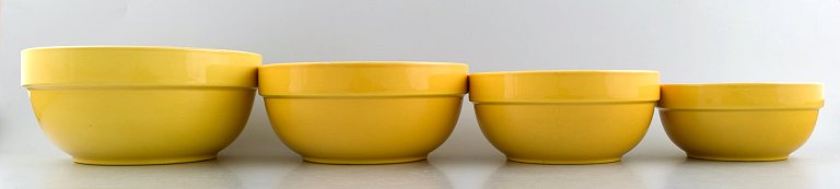 4 bowls, Susanne Yellow Confetti Royal Copenhagen / Aluminia.
