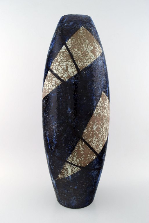 Ingrid Atterberg for Upsala Ekeby large floor vase in ceramics.
1950s.