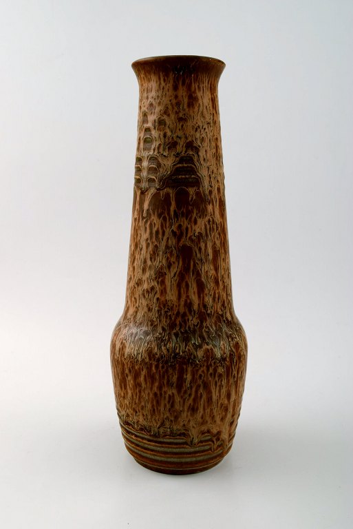 Large Rörstrand / Rorstrand stoneware vase by Gunnar Nylund.
