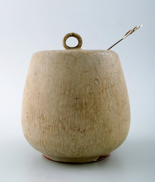 Arne Bang and Hans Hansen: Jam jar in stoneware decorated with eggshell glaze. 
Model number 18.
