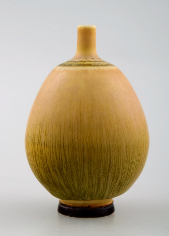 Berndt Friberg Studio ceramic vase. Modern Swedish design. Unique, handmade.