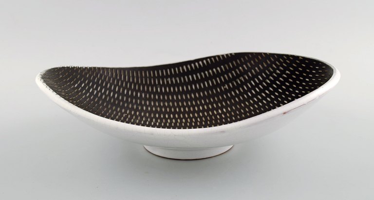 Ingrid Atterberg for Upsala-Ekeby "Negro" ceramic bowl.
