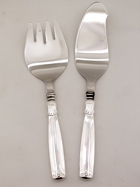 830 Silver W & S S Lotus serving cutlery