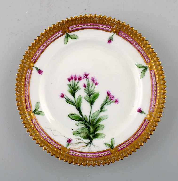 Royal Copenhagen Flora Danica dessert plate.
