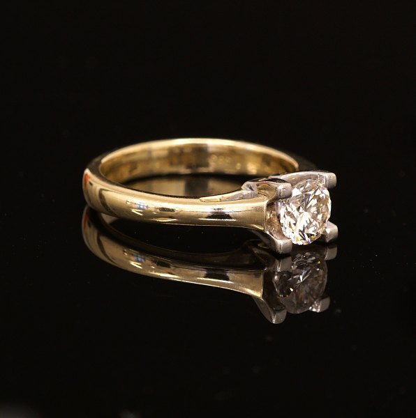 Diamantring med brillantsleben diamant på ca. 0,65ct. Ring 14kt guld. Ringstr. 
54