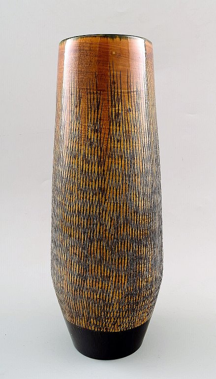 Ingrid Atterberg for Upsala-Ekeby "Flamma" keramik vase. 
