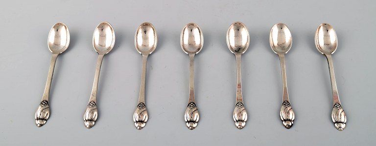Evald Nielsen number 6, seven teaspoon in silver.
