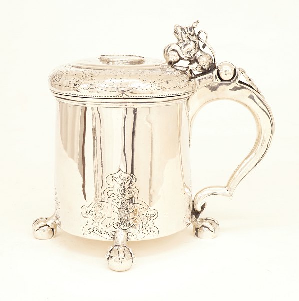 A large baroque silver mug. Peter Brock Brockmand, 1739-66, Randers, Denmark, 
1759
H: 20cm. W: 1.041gr