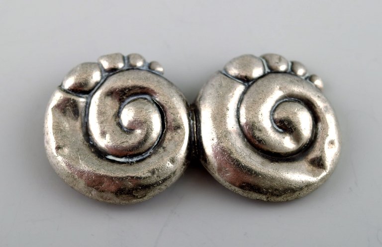 Danish Art Nouveau brooch in silver. 
Early 1900s.