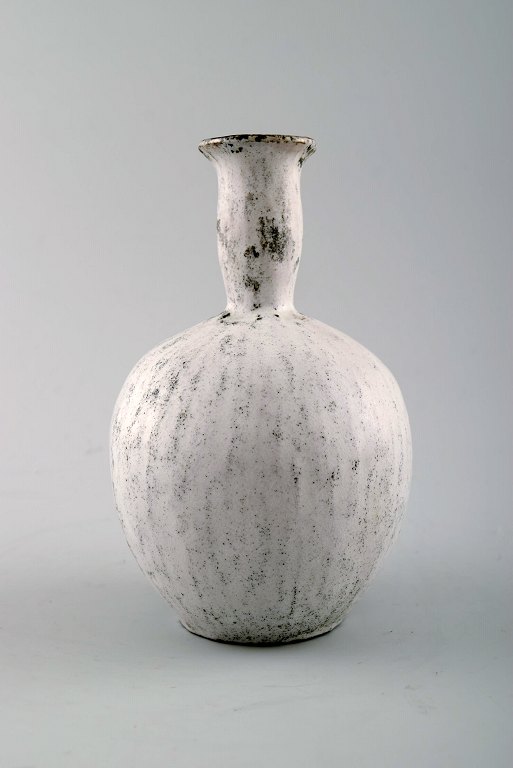 Kähler, Denmark, glazed vase, 1930s.
Designed by Svend Hammershøi.