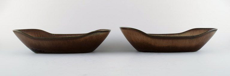 Rörstrand / Rorstrand Gunnar Nylund, two large ceramic bowls.
