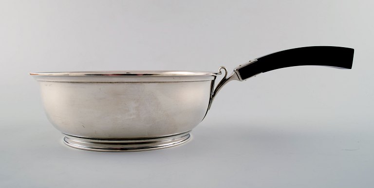 Grann and Laglye, Denmark Art Deco Casserole in Silver.
1940s.