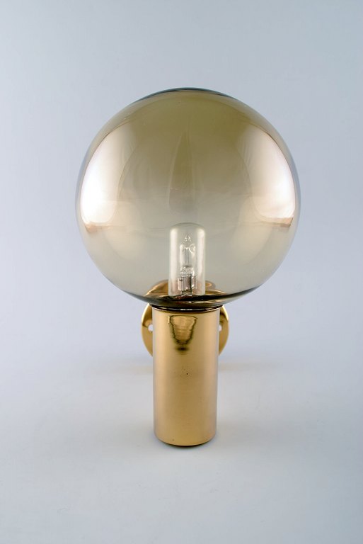 HANS-AGNE JAKOBSSON, 5 væglamper, 1960´erne, skærme i røgfarvet glas.