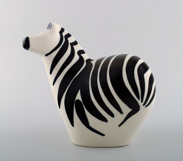 Lillemor Mannerheim, Zebra, Arabia for WWF in stoneware.
