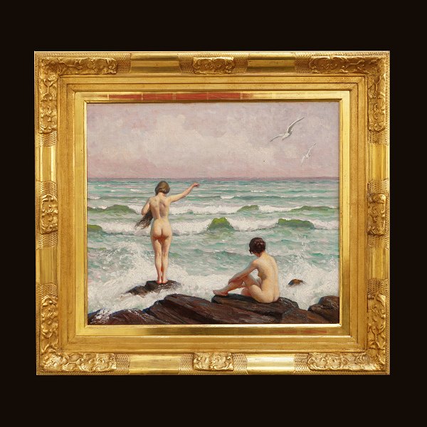 Paul Fischer, 1860-1934: Two Young women on the beach. Oil on canvas. Signed. 
Visible size: 50x58cm. With frame: 72x79cm