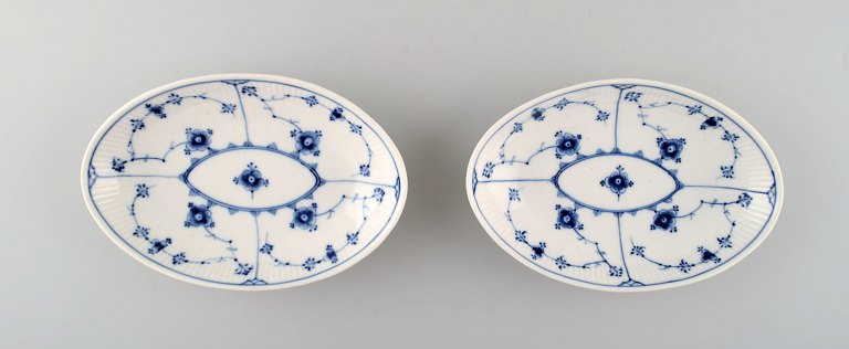 Bing & Grondahl, B&G Blue fluted, two oval platters.
