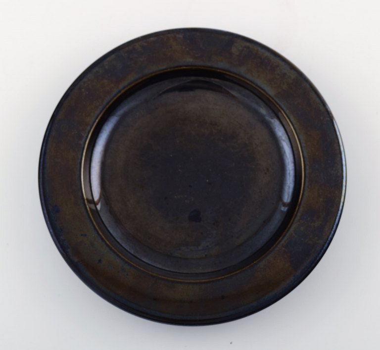 Kähler, Denmark, Svend Hammershøi, glazed stoneware dish.