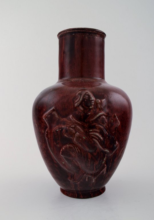 Royal Copenhagen Jais Nielsen ceramic vase in ox blood glaze.