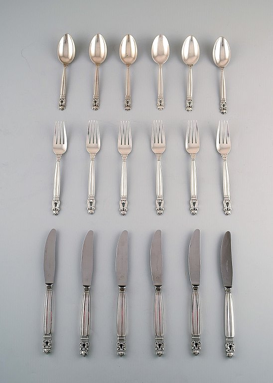 Georg Jensen "KONGE" Komplet middagsservice til 6. Sterlingsølv.
Designer: Johan Rohde.