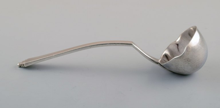 Georg Jensen sterling silver pyramid sauce spoon, all silver.
