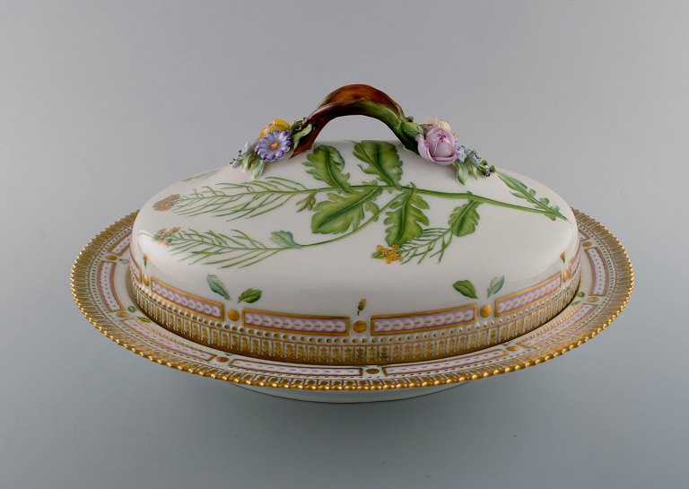 Royal Copenhagen Flora Danica large tureen / lidded bowl, branch-shaped handle, 
repousse flowers.