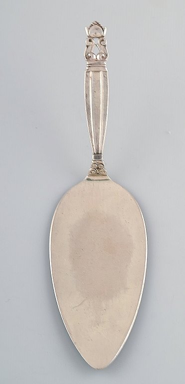 Georg Jensen "KONGE" serveringsspade i Sterlingsølv.
Designer: Johan Rohde.