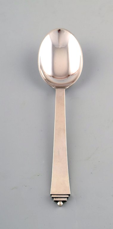 12 pcs. Georg Jensen Pyramid large dinner/soup spoons.
